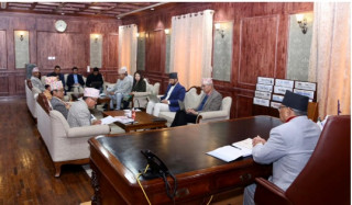    प्रधानमन्त्रीद्वारा निर्वाचन आयोगका पदाधिकारीसँग परामर्श   