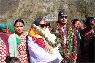 कतारकी राजकुमारी हिमाल चढ्न म्याग्दीमा   