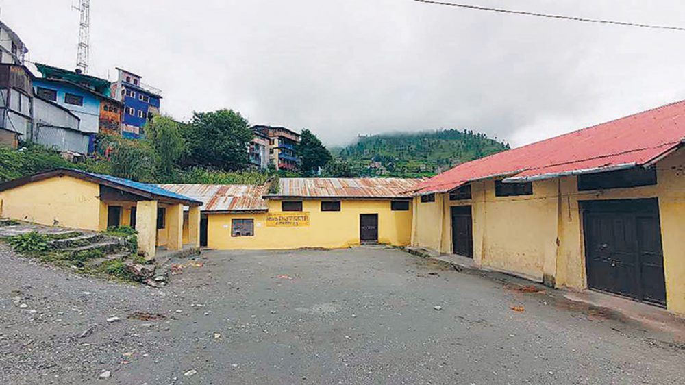 खाद्य डिपोमा चामल अभाव  