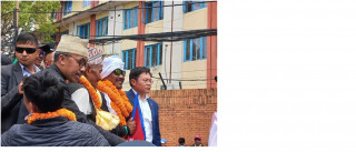 दुवै खुट्टा गुमाएका सगरमाथा आरोहीलाई विमानस्थलमा स्वागत   