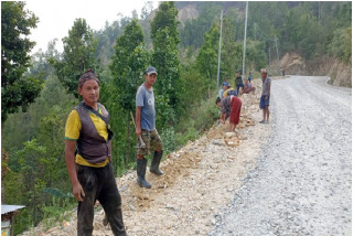 सहज खानेपानीबाट अझै वञ्चित छन् रानीगाउँवासी