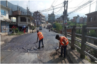 ठेक्काको आठ वर्षपछि कालोपत्रको तयारी  