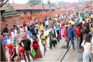 पशुपतिनाथलगायत देशभरका शिवालयमा भक्तजनको भीड 