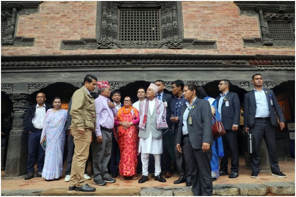 राष्ट्रपति पौडेलद्वारा कृष्ण मन्दिरको दर्शन 