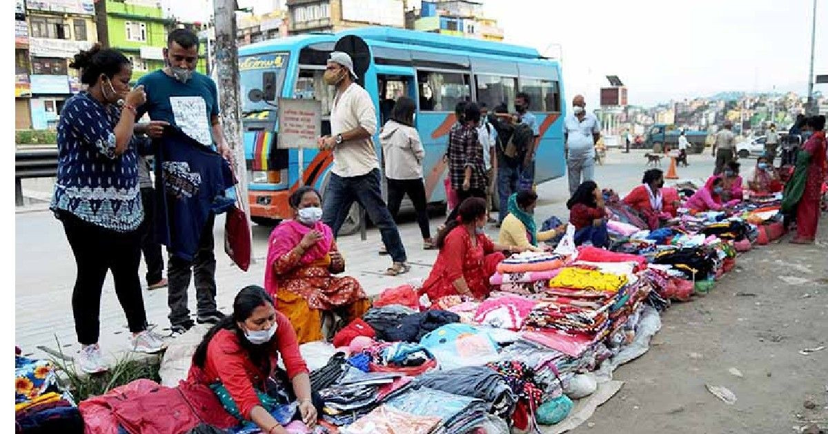 फराकिलो फुटपाथले साँघुरिएका सपना  