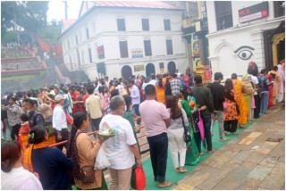      साउनको अन्तिम सोमबार : शिवालयमा भक्तजनको घुइँचो