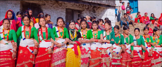      ‘देउडा’मा मायाप्रीतिदेखि व्यङ्ग्य   