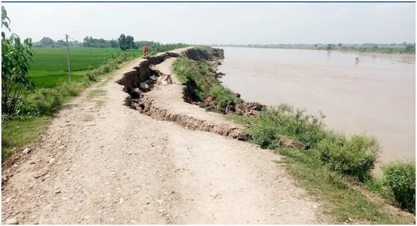 राप्ती तटीय क्षेत्रका बासिन्दा सधैँ बाढीको त्रासमा  