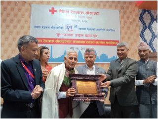 रेडक्रस सोसाइटीका संस्थापक सदस्य डा दासलाई सम्मान  