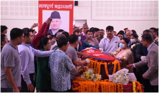पूर्वराष्ट्रपति विद्यादेवी भण्डारीले आँशु झार्दा ...