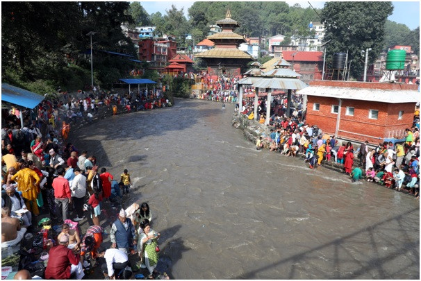 विधिपूर्वक मनाइयो पितृ सम्मान दिवस : गोकर्णमा साढे तीन लाख बढी भक्तजन   