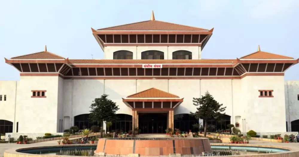 पाँच दलका नेतासँग परामर्श गर्दै सभामुख  