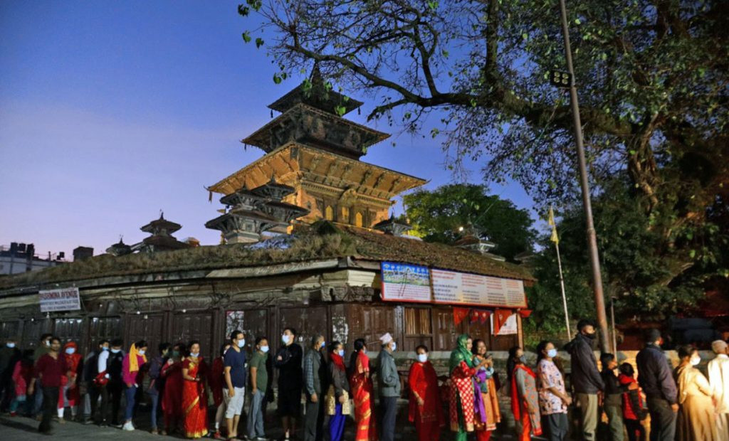महानवमीका दिनमात्र खुल्ने तलेजु भवानी मन्दिरमा भक्तजनको घुइँचो   