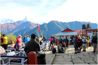 अन्नपूर्णको फेरोमा बढे पर्यटक 