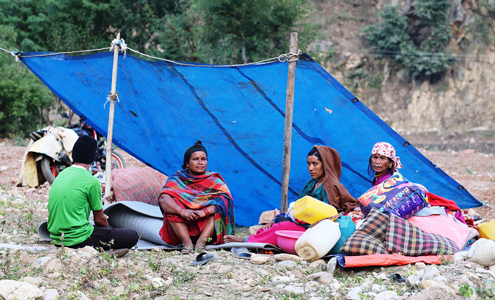 राहत कुर्दै भूकम्पपीडित, पानी परेपछि थपियो चिन्ता  