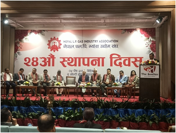      ‘एलपी ग्यासमा स्वचालित मूल्य लागू गर्नुपर्छ’  