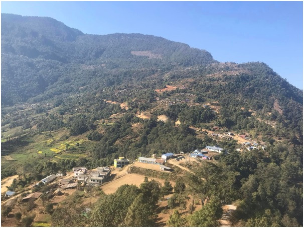 छिमेकी घट्दै, गाउँको रौनक हराउँदै 