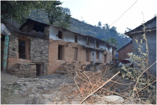 बाढी र भूकम्पले उठीवास बझाङको परिङाल 