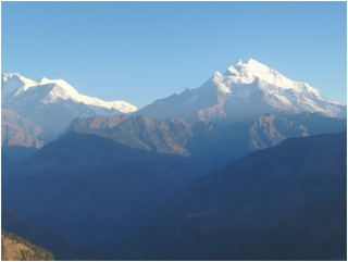 धमिलिँदै छ धौलागिरि धवल स्वरुप