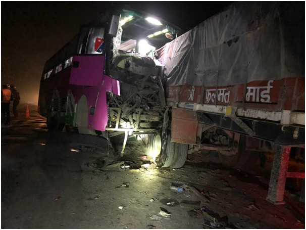      बस दुर्घटनामा २० जना घाइते 