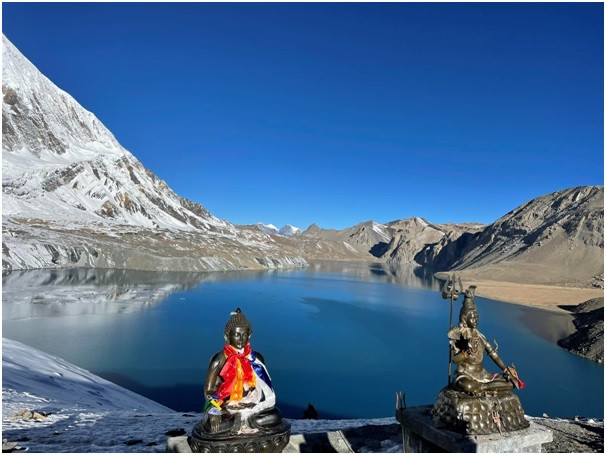 मन लोभ्याउने मनाङ   