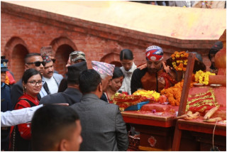   राष्ट्रपति पौडेलद्वारा शालीनदीमा पूजा, अर्चना   