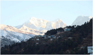 हिमपातसँगैको वर्षाले सोलुखुम्बुका किसान हर्षित   