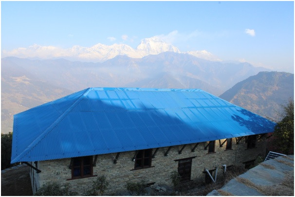 पर्यटकको प्रतिक्षामा करबाकेली