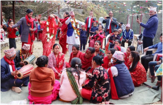 रत्यौली संरक्षणमा आमा समूहको सक्रियता