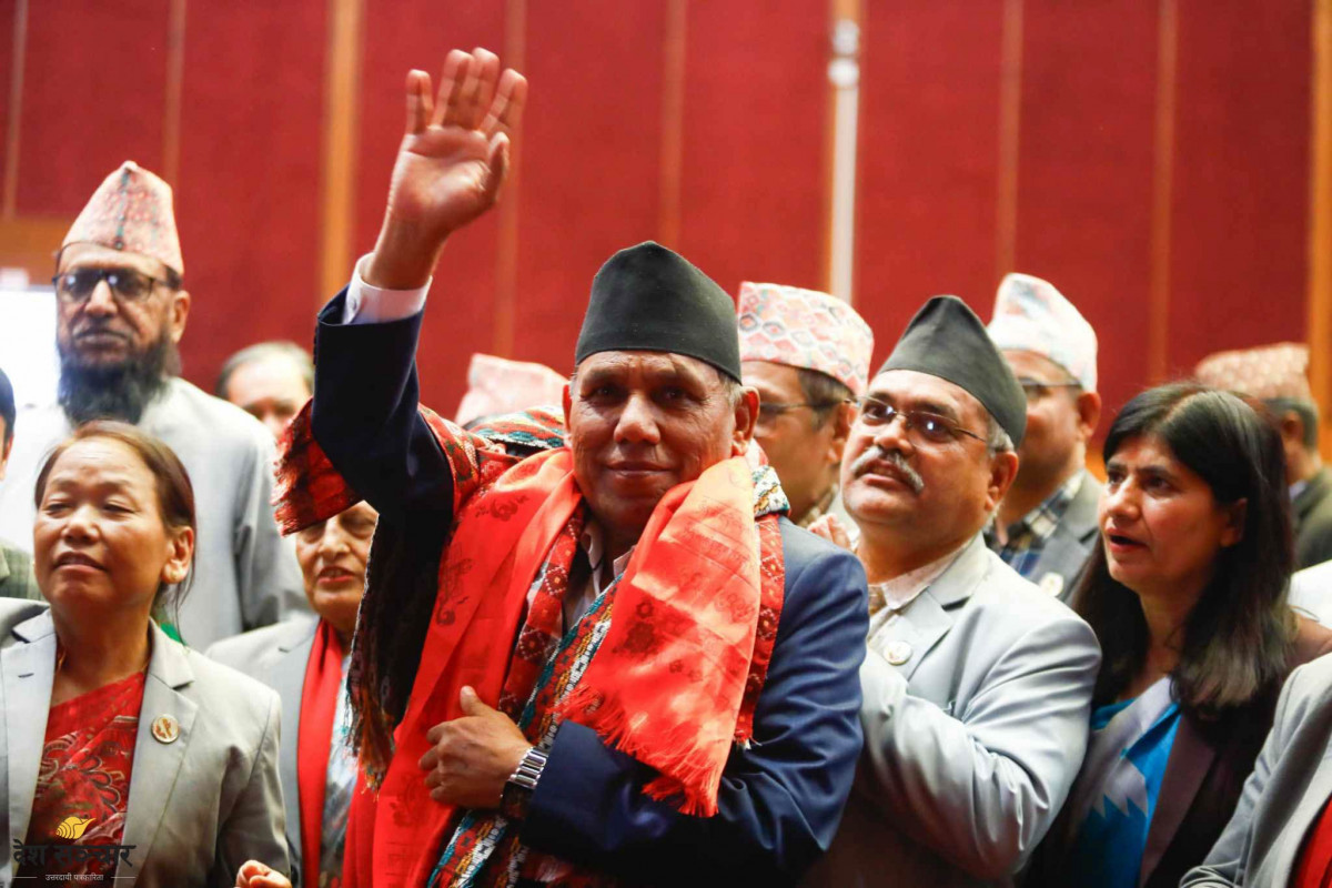राष्ट्रियसभाको अध्यक्षमा दाहाल निर्वाचित  