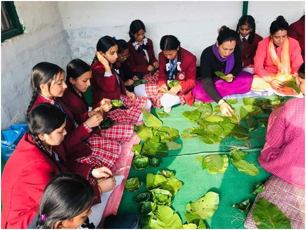 जब शिक्षक पात र सिन्का बोकेर कक्षाकोठामा पस्नुभयो !