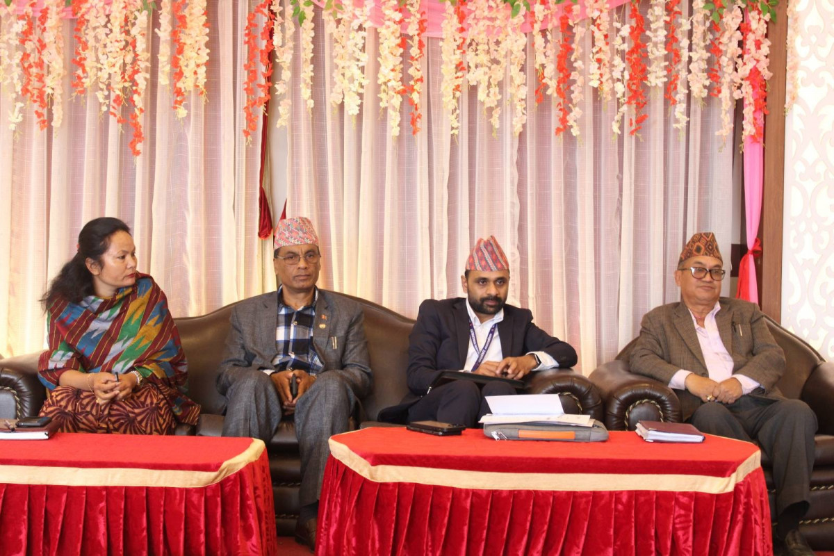 चन्द्रागिरि नगरपालिकाले वडाहरुलाई विपद् व्यवस्थापनका आधारभूत सामग्री उपलब्ध गराउने