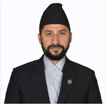    अपराध गर्ने कसैलाई छोड्दिन, बरु मै छोड्छु : गृहमन्त्री लामिछाने   