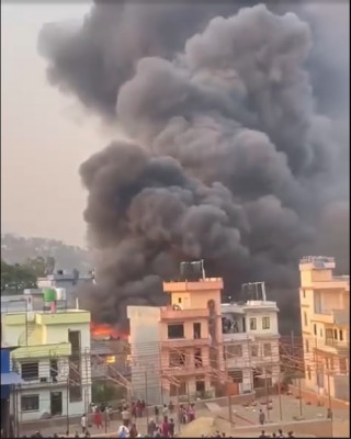 सतुङ्गलस्थित सशस्त्र प्रहरीको गोदाममा आगलागी 