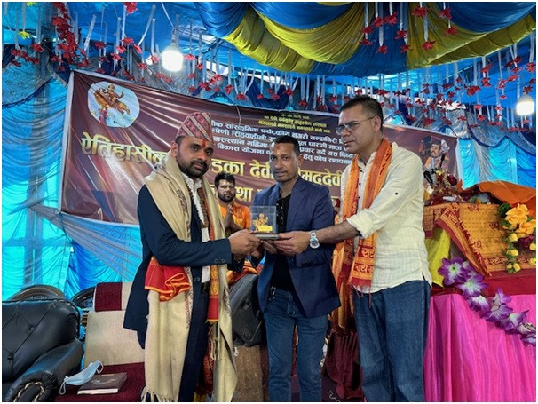 प्रमुख प्रशासकीय अधिकृत अर्याल सम्मानित  