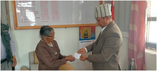  असीऔँ जन्मदिनमा नागरिकता   