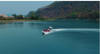   मर्स्याङ्दी जलाशयमा मोटरबोट चढ्ने आकर्षण   