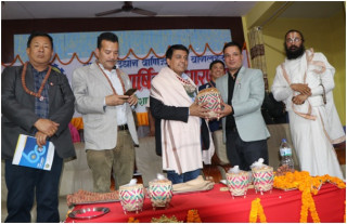 पाहुनालाई कोशेली ताराखोलाको मकै   