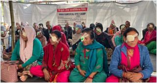 एकसय दुई  वर्षीय वृद्धाले गराइन मोतियाविन्दुको शल्यक्रिया