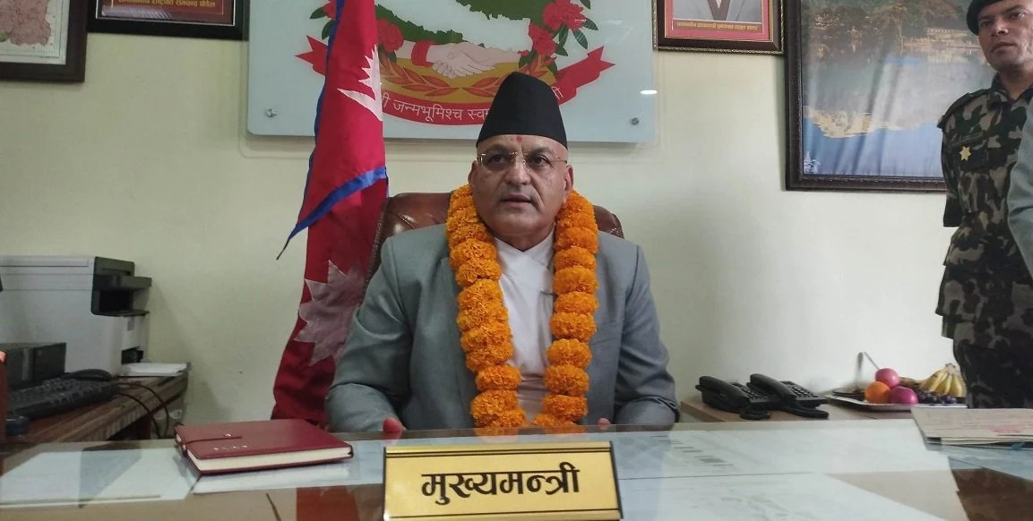 फणिन्द्रले फ्लोर क्रस गर्दा गण्डकीका मुख्यमन्त्रीपाण्डेलाई विश्वासको मत