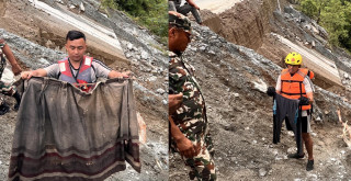 भेटिएनन् त्रिशूलीमा बेपत्ता बस, पर्दा र एउटा ट्राउजर  निकालियो