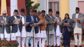  नवनियुक्त १९ मन्त्रीद्वारा शपथ ग्रहण 
