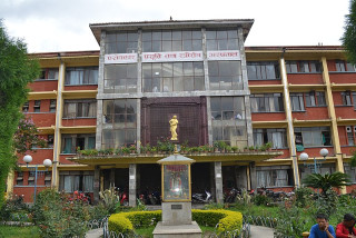 सरकारी अस्पतालमै शल्यक्रिया मार्फत सुत्केरी हुनेको सङ्ख्या बढ्दै  