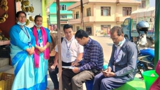 बालबालिकालाई भिटामिन ‘ए’ र जुकाको औषधि खुवाइँदै