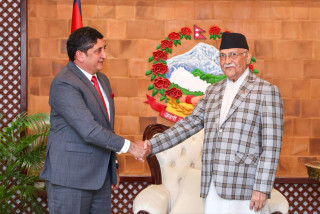 प्रधानमन्त्रीसँग पाकिस्तानका राजदूतको शिष्टाचार भेट :सहयोग आदानप्रदानलाई अभिवृद्धि गर्ने विषयमा छलफल