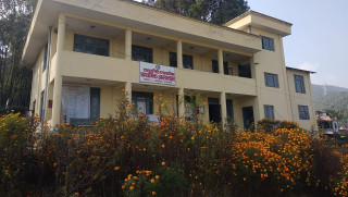 प्राथमिक अस्पताल  थानकोटमा स्त्रीरोग तथा  प्रसूती विशेषज्ञ सेवा