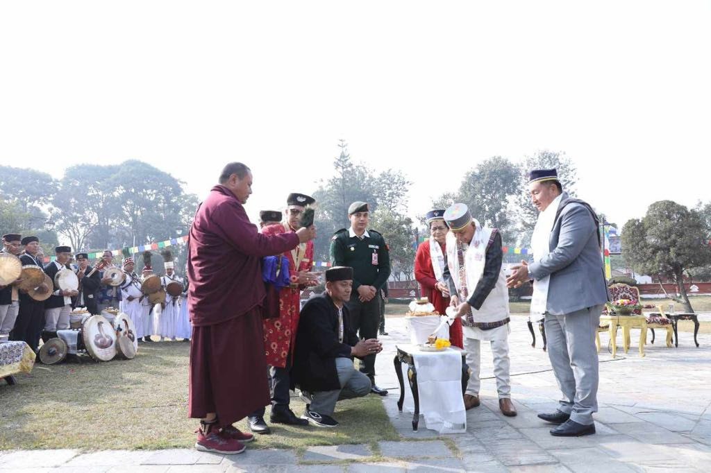 राष्ट्रपति पौडेलद्धारा दीप प्रज्वलन गरि सोनाम ल्होसारको शुभारम्भ