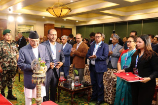 संविधानअन्तर्गत शपथ खाएर संसद्मा संविधान मान्दिनँ भनिनु इमानदारिताको खडेरी होः प्रधानमन्त्री
