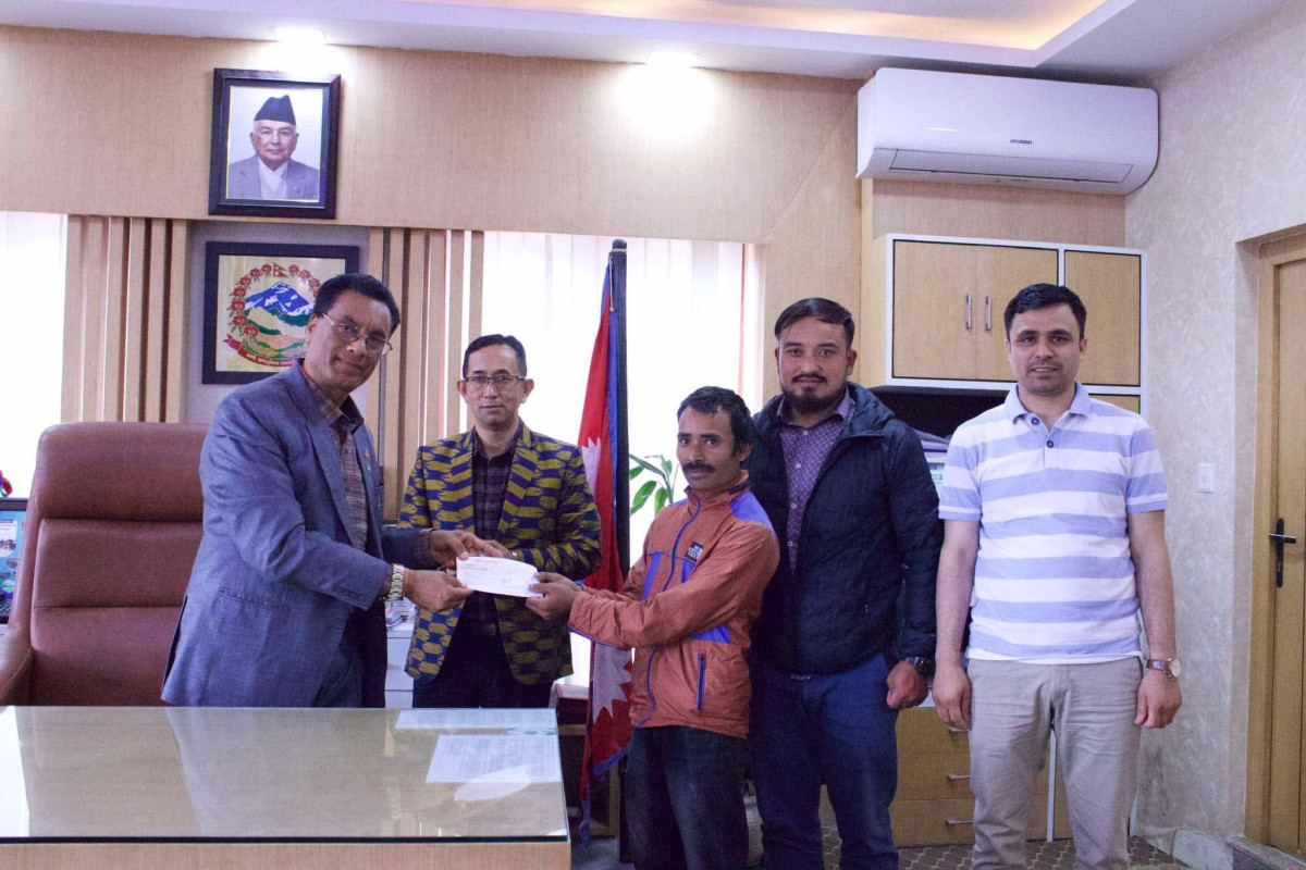 चन्द्रागरि नगरपालिकाद्वारा आर्थिक सहयोग
