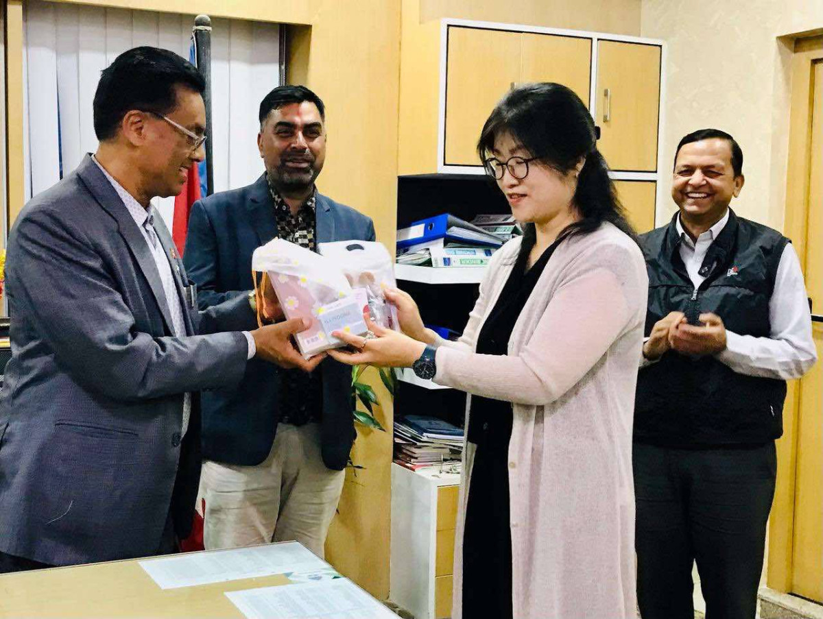 चन्द्रागिरि  नगरप्रमुख  गिरी  र वेटर वल्र्ड, दक्षिण कोरियाका प्रतिनिधिबीच  भेटवार्ता :  छिट्टै सम्झौताको तयारी गर्ने प्रतिबद्धता